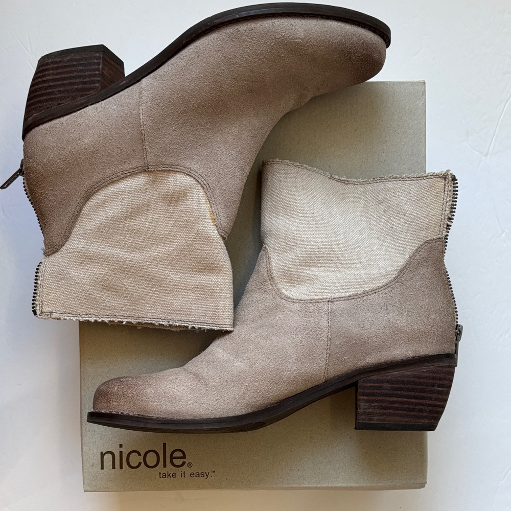 Nicole Women's Beige Ankle Booties Size 7.5